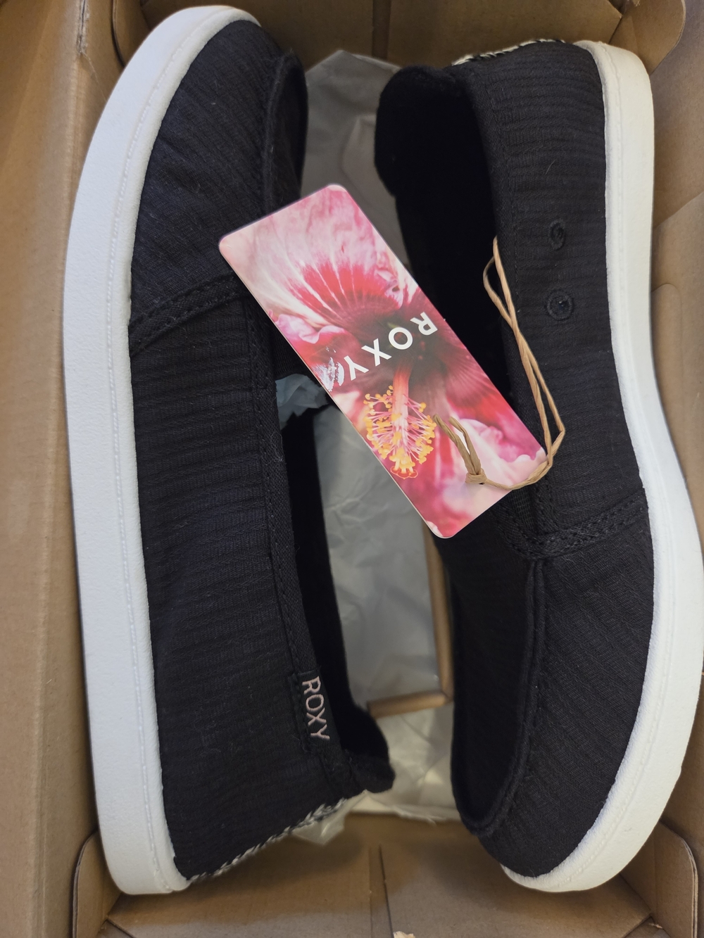 ROXY Black Slip-On Women's Casual Loafers